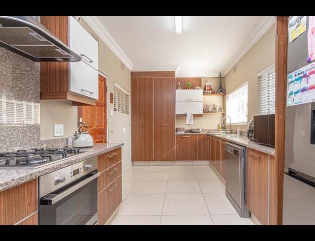 3 BEDROOM HOUSE FOR SALE IN RANDBURG CENTRAL